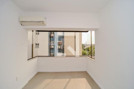 Quarto de apartamento à venda com 1 quarto, 37m² em Passo D’areia, Porto Alegre