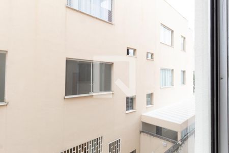 Vista da Sala de apartamento à venda com 2 quartos, 56m² em Cabral, Contagem