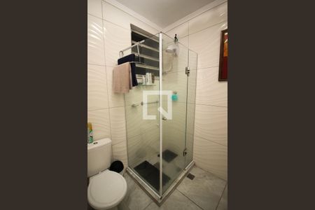 Banheiro de apartamento para alugar com 1 quarto, 53m² em Partenon, Porto Alegre