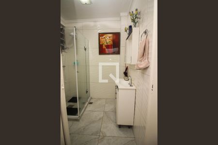 Banheiro de apartamento para alugar com 1 quarto, 53m² em Partenon, Porto Alegre