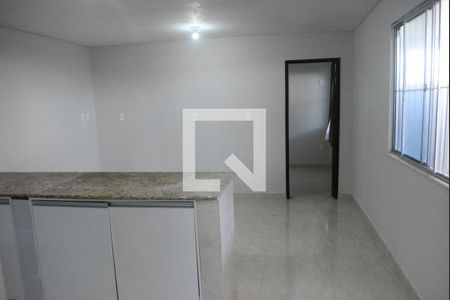 Sala de casa para alugar com 1 quarto, 50m² em Stella Maris, Salvador