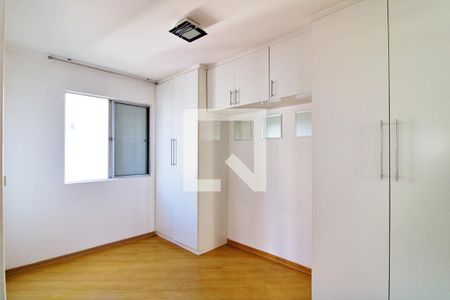 Quarto 1 de apartamento para alugar com 2 quartos, 52m² em Jardim Umarizal, São Paulo