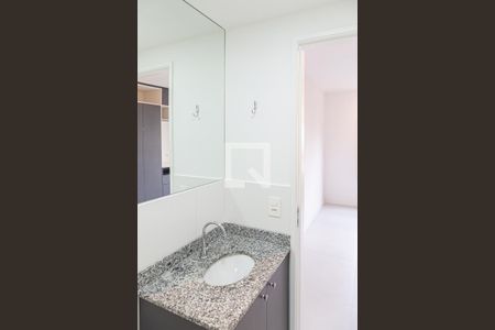 Banheiro de kitnet/studio para alugar com 1 quarto, 24m² em Consolação, São Paulo