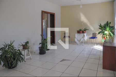 Sala de casa à venda com 2 quartos, 100m² em Santa Rosa, Niterói