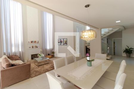 Salas de casa de condomínio à venda com 4 quartos, 292m² em Swiss Park, Campinas