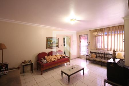 Sala de casa à venda com 3 quartos, 457m² em Cambuci, São Paulo