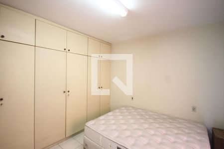 Quarto 1 de casa para alugar com 3 quartos, 457m² em Cambuci, São Paulo