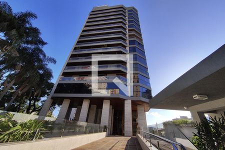 Apartamento à venda com 540m², 4 quartos e 4 vagas Apartamento à venda com 540m², 4 quartos e 4 vagasFachada do Condomínio