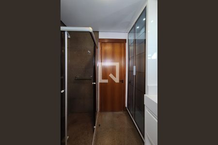 Apartamento à venda com 540m², 4 quartos e 4 vagas Apartamento à venda com 540m², 4 quartos e 4 vagasBanheiro 2