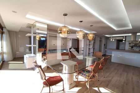 Apartamento à venda com 540m², 4 quartos e 4 vagas Apartamento à venda com 540m², 4 quartos e 4 vagasSala de Jantar 2º andar