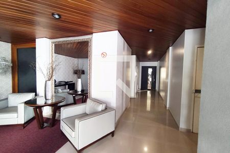 Apartamento à venda com 540m², 4 quartos e 4 vagas Apartamento à venda com 540m², 4 quartos e 4 vagasHall de Entrada