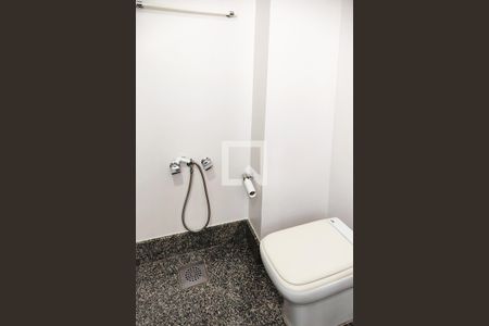 Apartamento à venda com 540m², 4 quartos e 4 vagas Apartamento à venda com 540m², 4 quartos e 4 vagasBanheiro da Suíte