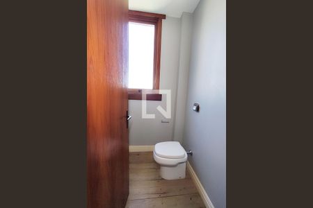 Apartamento à venda com 540m², 4 quartos e 4 vagas Apartamento à venda com 540m², 4 quartos e 4 vagasBanheiro 2º andar