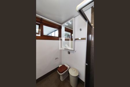 Apartamento à venda com 540m², 4 quartos e 4 vagas Apartamento à venda com 540m², 4 quartos e 4 vagasBanheiro 2