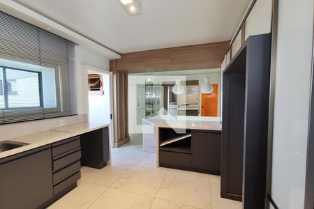 Apartamento à venda com 540m², 4 quartos e 4 vagas Apartamento à venda com 540m², 4 quartos e 4 vagasCozinha