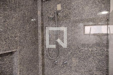 Apartamento à venda com 540m², 4 quartos e 4 vagas Apartamento à venda com 540m², 4 quartos e 4 vagasBanheiro da Suíte