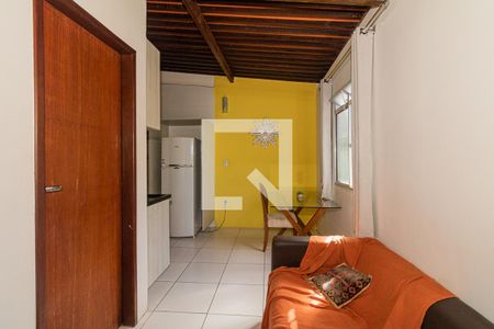 Sala de casa para alugar com 1 quarto, 40m² em Engenho Velho de Brotas, Salvador