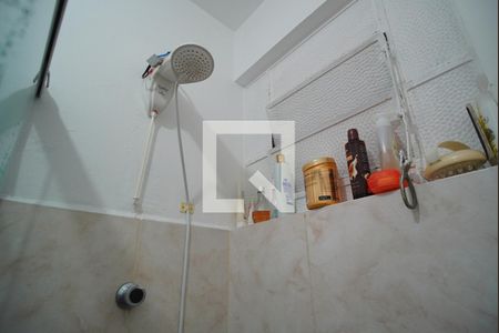 Banheiro de apartamento à venda com 1 quarto, 39m² em Petrópolis, Porto Alegre
