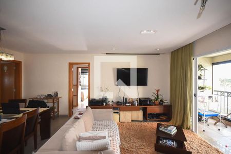 Sala de apartamento para alugar com 3 quartos, 145m² em Jardim Monte Kemel, São Paulo