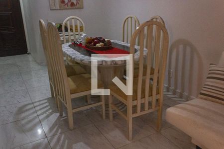 Detalhe da sala de apartamento para alugar com 2 quartos, 92m² em Guilhermina, Praia Grande