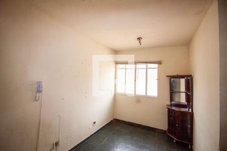 Sala de apartamento à venda com 3 quartos, 50m² em São João Batista (venda Nova), Belo Horizonte