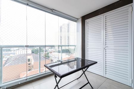 Varanda e Área de Serviço de apartamento para alugar com 1 quarto, 49m² em Vila Dom Pedro I, São Paulo