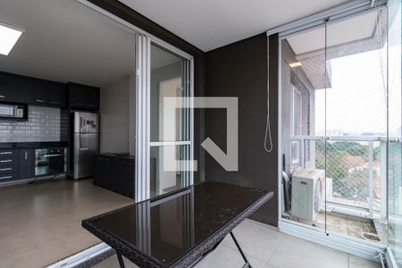 Varanda e Área de Serviço de apartamento para alugar com 1 quarto, 49m² em Vila Dom Pedro I, São Paulo