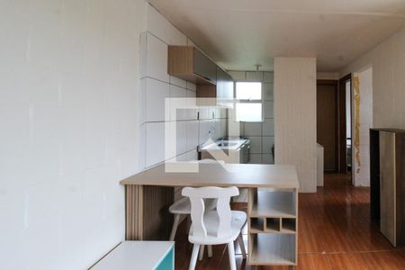 Sala de apartamento à venda com 2 quartos, 46m² em Olaria, Canoas