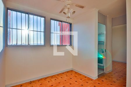 Sala  de apartamento à venda com 2 quartos, 52m² em Vila Silvia, São Paulo