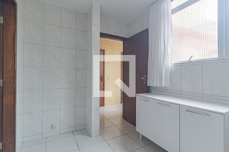 Cozinha de apartamento para alugar com 2 quartos, 72m² em Alto da Glória, Curitiba