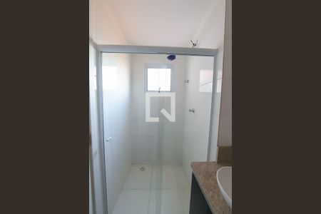 Banheiro de apartamento à venda com 1 quarto, 34m² em Vila Nova Carolina, São Paulo