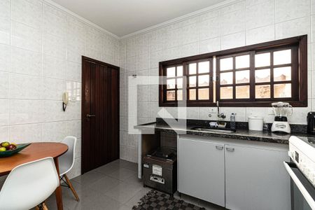 Casa à venda com 257m², 3 quartos e 6 vagas Casa à venda com 257m², 3 quartos e 6 vagasCozinha