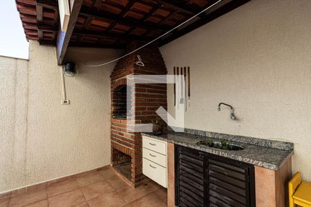 Casa à venda com 257m², 3 quartos e 6 vagas Casa à venda com 257m², 3 quartos e 6 vagasChurrasqueira