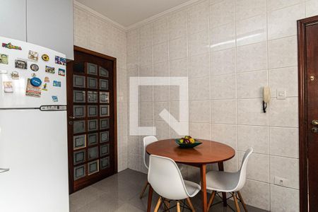 Casa à venda com 257m², 3 quartos e 6 vagas Casa à venda com 257m², 3 quartos e 6 vagasCozinha