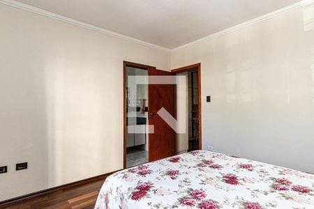 Casa à venda com 257m², 3 quartos e 6 vagas Casa à venda com 257m², 3 quartos e 6 vagasSuíte