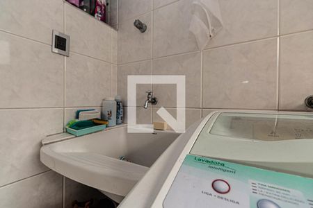 Casa à venda com 257m², 3 quartos e 6 vagas Casa à venda com 257m², 3 quartos e 6 vagasÁrea de Serviço