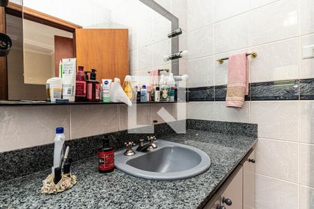 Casa à venda com 257m², 3 quartos e 6 vagas Casa à venda com 257m², 3 quartos e 6 vagasBanheiro da Suíte