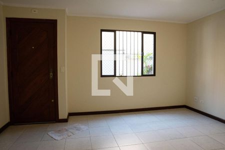 Sala de casa para alugar com 2 quartos, 110m² em Vila Anglo Brasileira, São Paulo