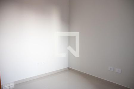 Quarto 2 de apartamento para alugar com 2 quartos, 41m² em Vila Constança, São Paulo