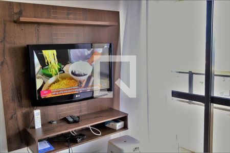 Detalhe Sala de apartamento para alugar com 1 quarto, 45m² em Tupiry, Praia Grande