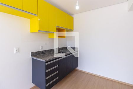 Cozinha de kitnet/studio para alugar com 1 quarto, 28m² em Bela Vista, São Paulo