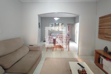 Sala de Estar de casa à venda com 3 quartos, 250m² em Jardim Eulina, Campinas