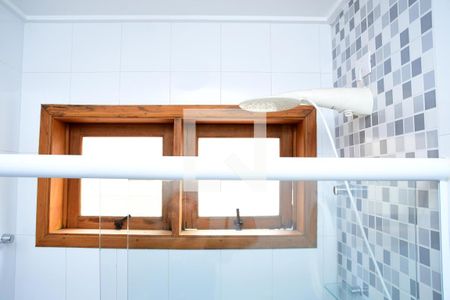 Casa de condomínio para alugar com 670m², 5 quartos e 4 vagas Casa de condomínio para alugar com 670m², 5 quartos e 4 vagasBanheiro de Serviço