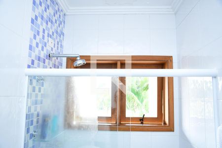 Casa de condomínio para alugar com 670m², 5 quartos e 4 vagas Casa de condomínio para alugar com 670m², 5 quartos e 4 vagasBanheiro da Suíte 3