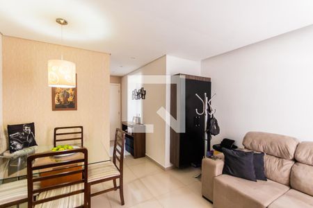 Sala de apartamento para alugar com 3 quartos, 69m² em Vila Alzira, Santo André