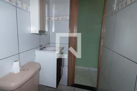 Banheiro  de casa para alugar com 1 quarto, 75m² em Jardim Olavo Bilac, Duque de Caxias