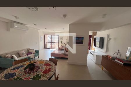 Sala de apartamento à venda com 3 quartos, 155m² em Vila Madalena, São Paulo