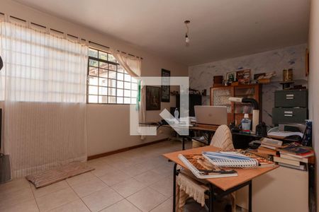 Escritório de casa para alugar com 5 quartos, 460m² em Boa Vista, Curitiba