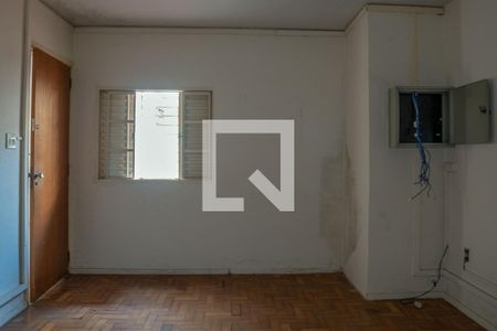 Casa à venda com 540m², 6 quartos e 2 vagas Casa à venda com 540m², 6 quartos e 2 vagasQuarto 2