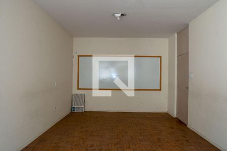 Casa à venda com 540m², 6 quartos e 2 vagas Casa à venda com 540m², 6 quartos e 2 vagasQuarto 5